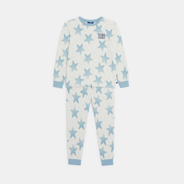 بيجاما من قطعتين للفتيان، باللون الرمادي وبطبعة نجوم